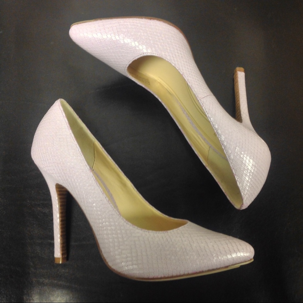 ✨HOST PICK✨ Cole Haan Lavender Pumps 