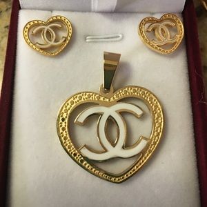 Custom jewelry set