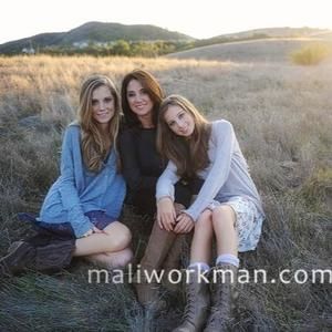 Meet your Posher, Deanna santos