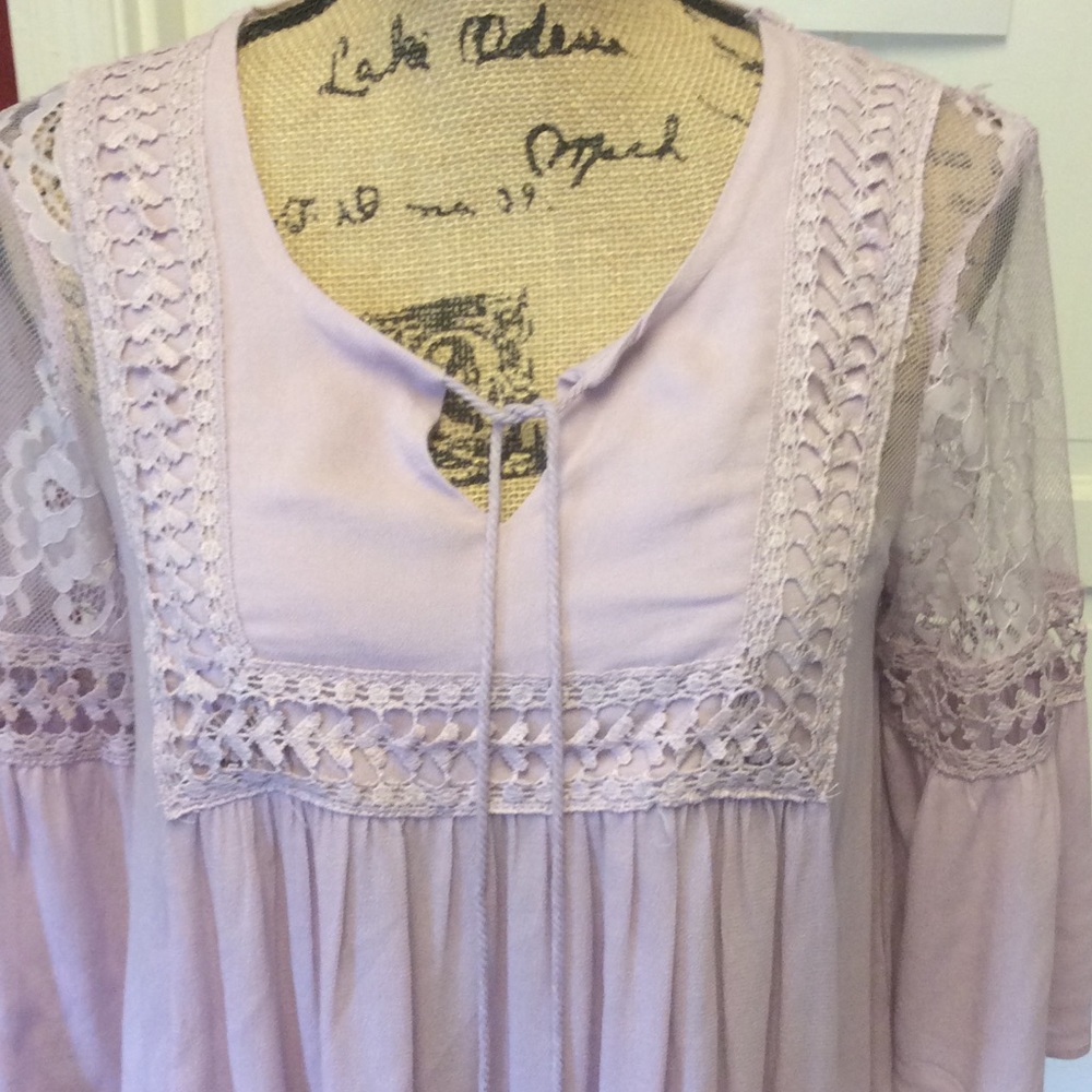 NWT šgorgeous light purple lace blousešsm, med - Picture 3 of 8