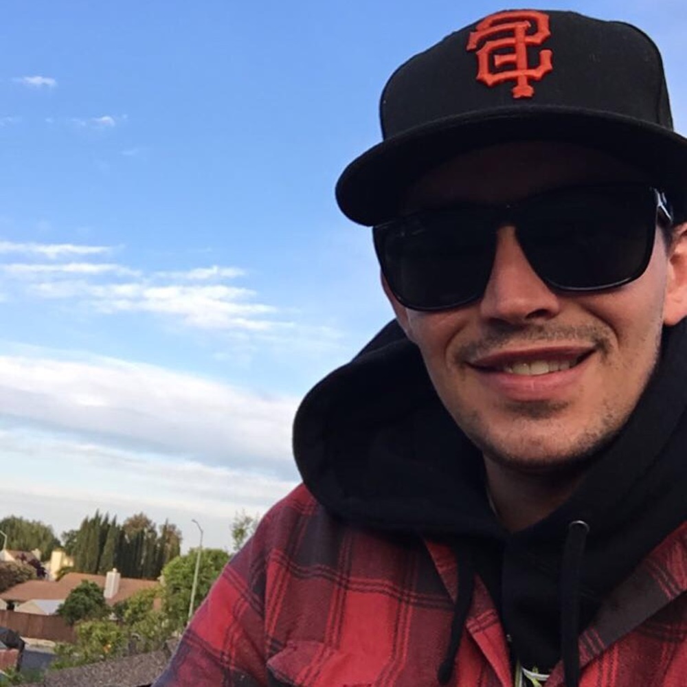 Meet your Posher, Kenneth