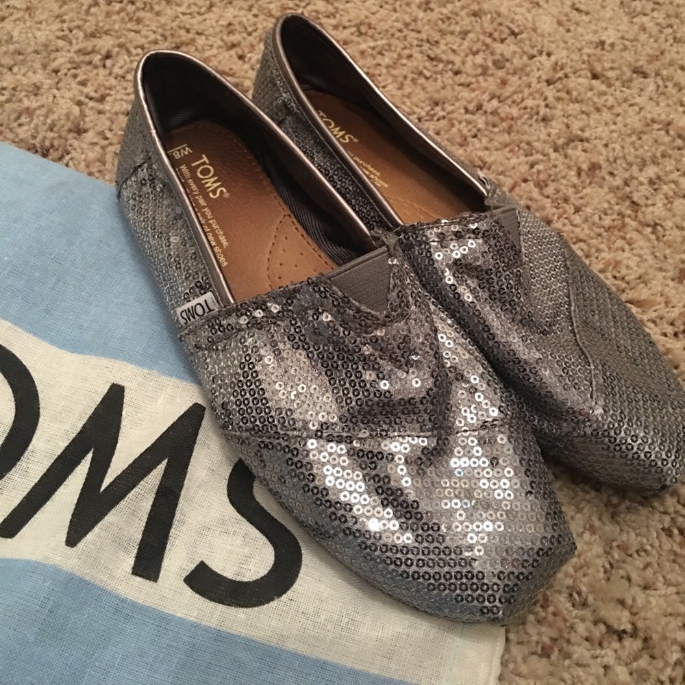 Toms