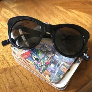 Cat eye sunglasses