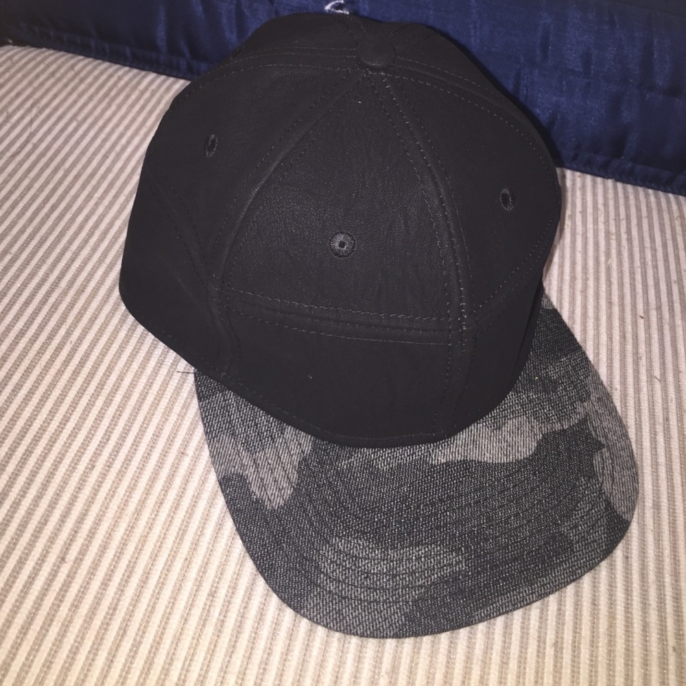 Snapback hat
