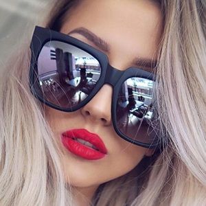 Quay Australia - On The Prowl (Black)