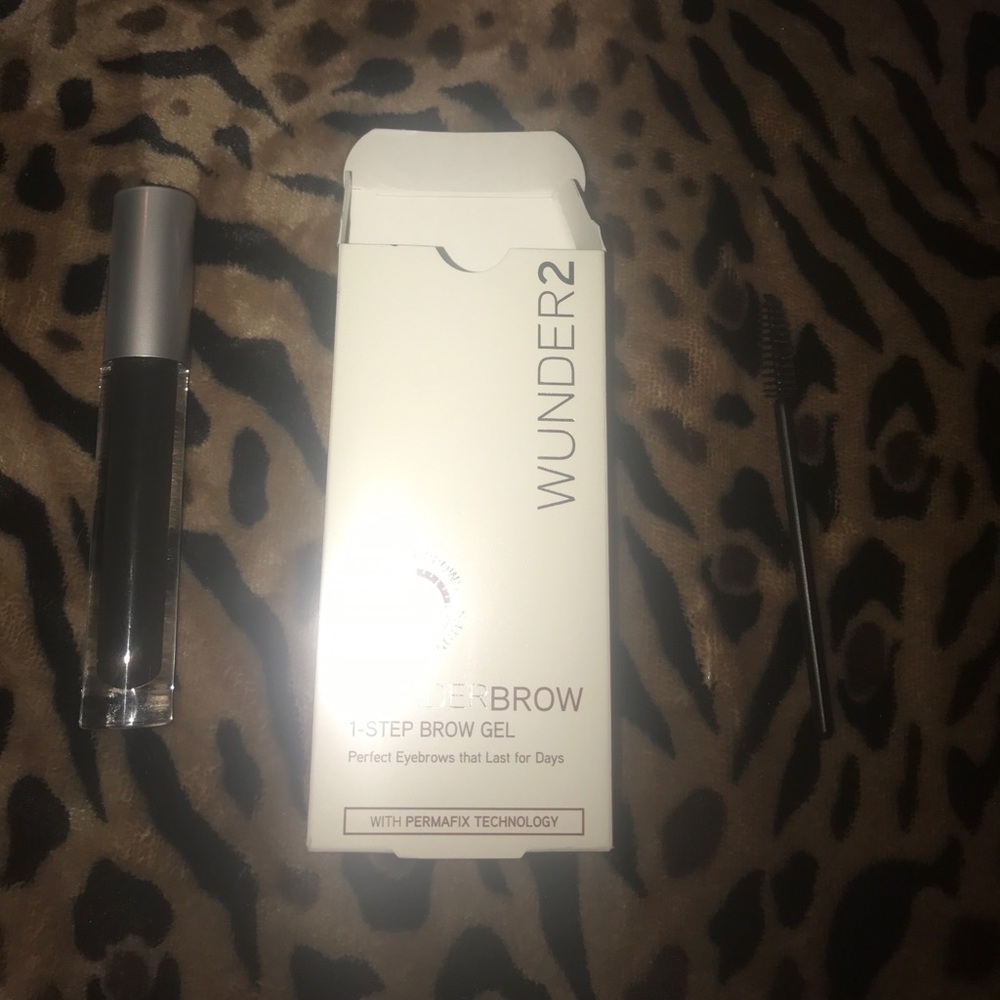 Wunder Brow eyebrow gel