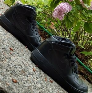 Nike Air Force 1 Mid