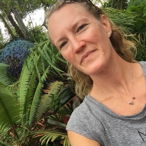 Meet your Posher, Angela - Picture 4 of 4