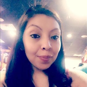 Meet your Posher, Priscilla