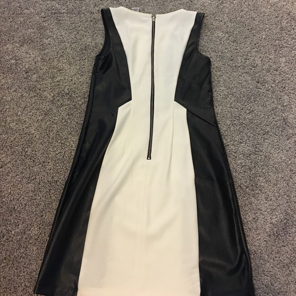 Black and white dress, size small - Picture 2 of 2