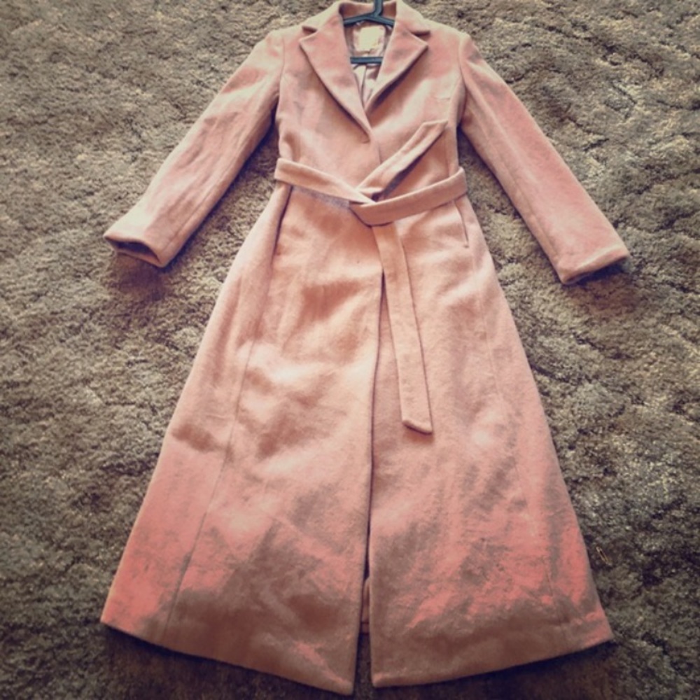 Rose coat with rabbit fur attachment