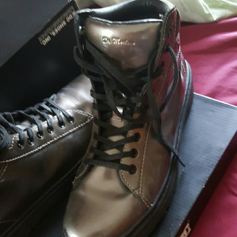 Doc Martens - Picture 2 of 3