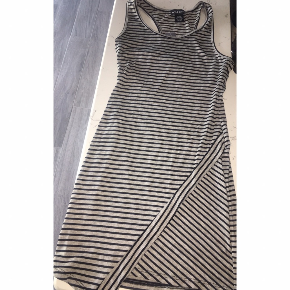 Cute form fitting dress
