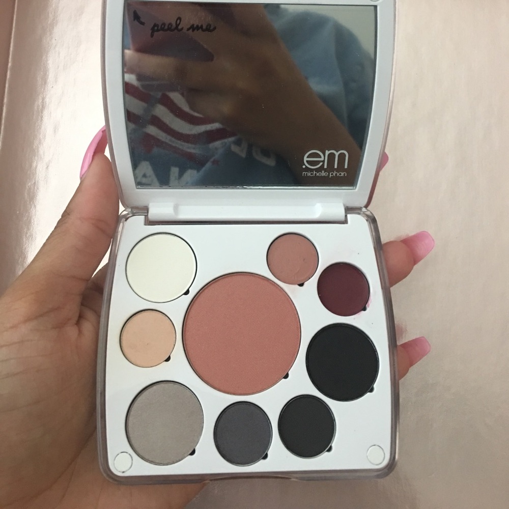 Michelle Phan makeup compact