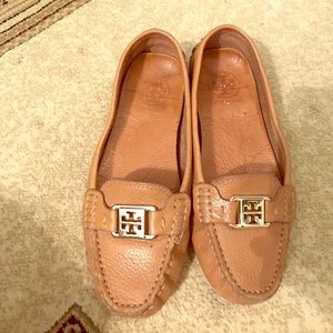 Tory Burch flat shoes