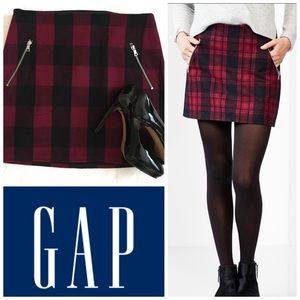 Plaid skirt by Gap