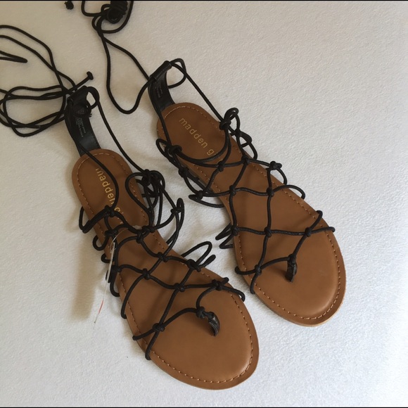 CLOSET CLOSING 30% OFF 2! NWT Steve Madden Sandal - Picture 2 of 5