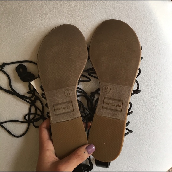 CLOSET CLOSING 30% OFF 2! NWT Steve Madden Sandal - Picture 4 of 5