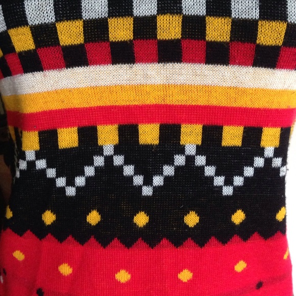 Vintage geometric sweater - Picture 2 of 4