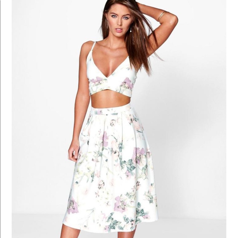 Boohoo floral bralet and skirt set