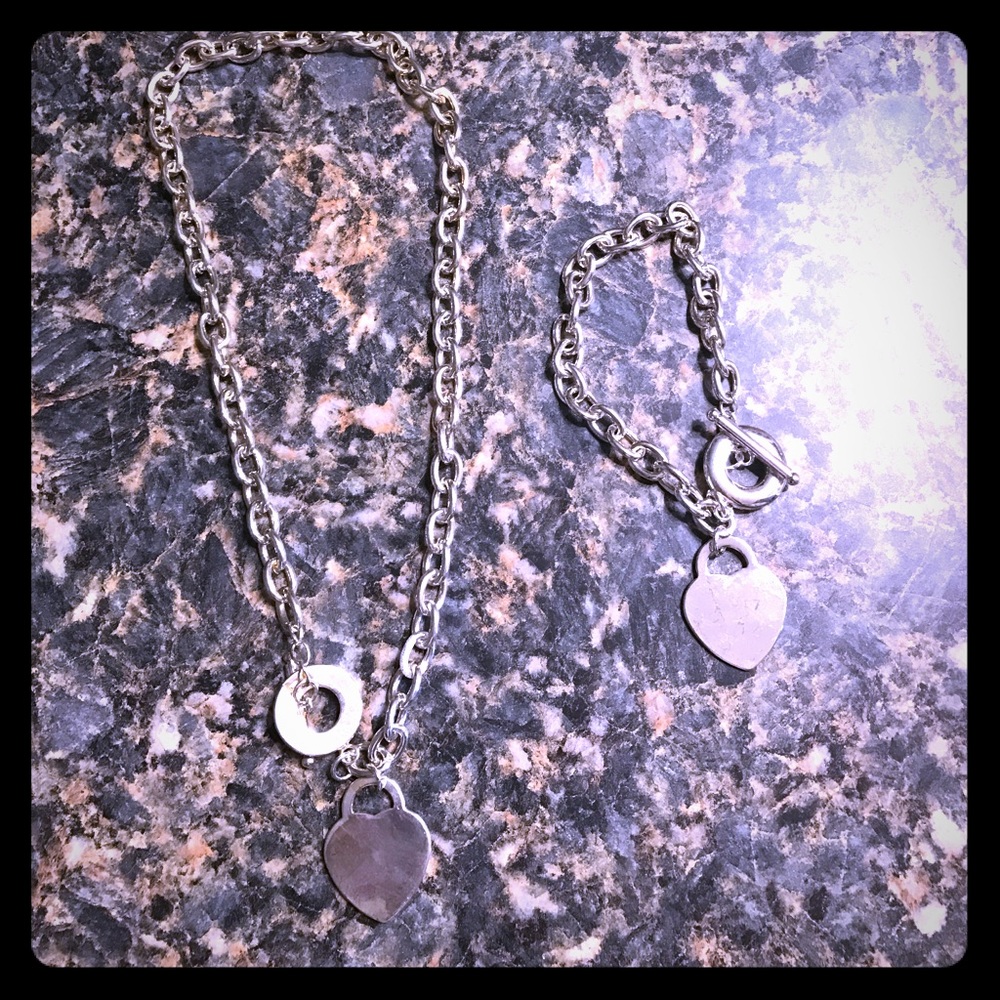 Beautiful heart necklace and bracelet set