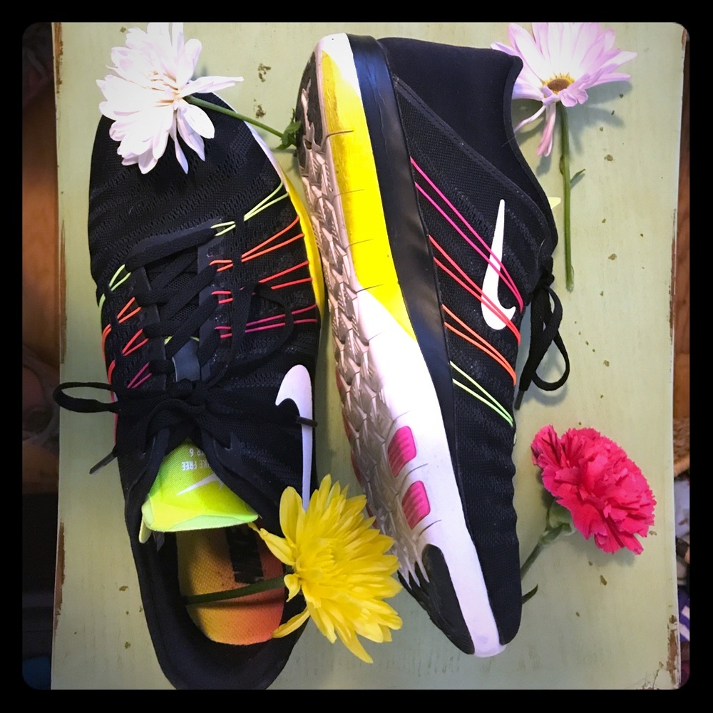 🌈 Nike 💓 Free 🖤 trainers