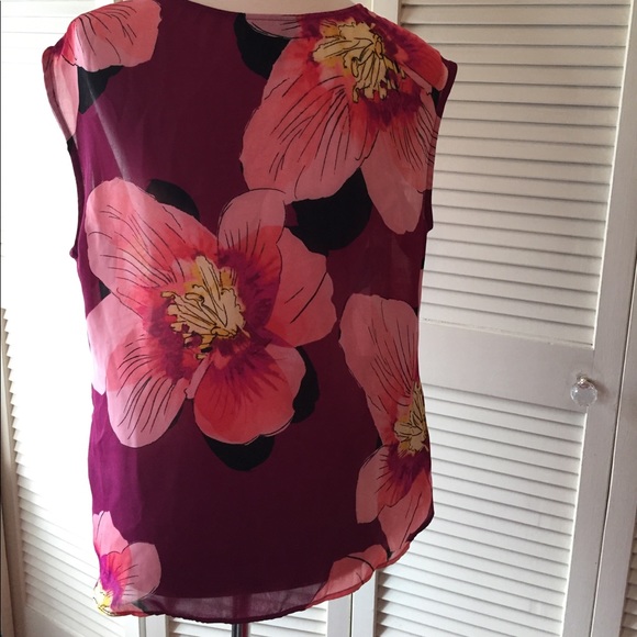 ⚾️ Floral Halter Top - Picture 3 of 4