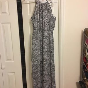 Black and White Open Back Maxi Dress