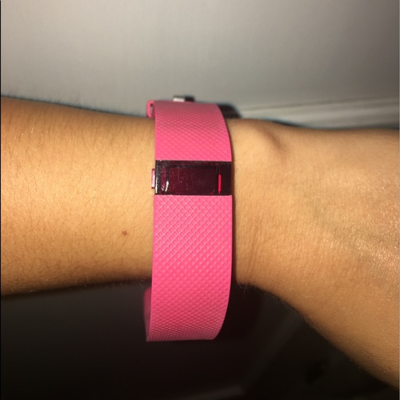 Fitbit Charge HR - Picture 1 of 3