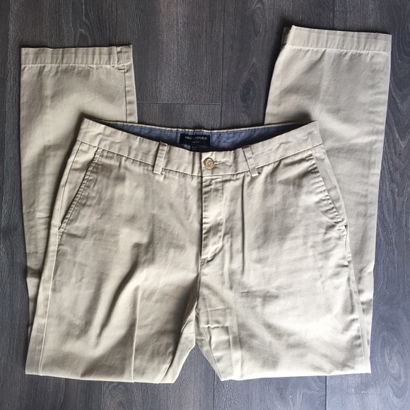 Men's Banana Republic Slacks Size 33 x 32 - Picture 2 of 3