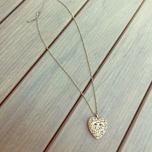 Pendent necklace