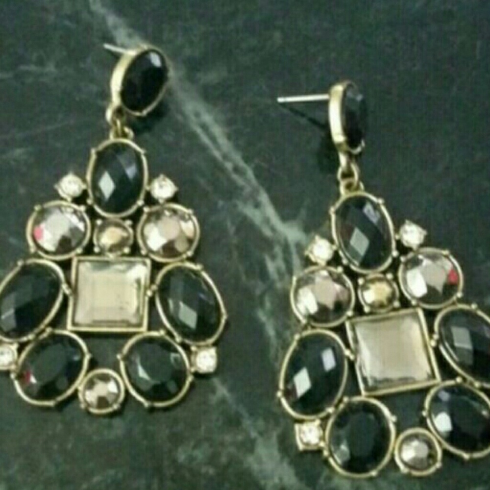 Vintage Dangle Earrings - Picture 3 of 3