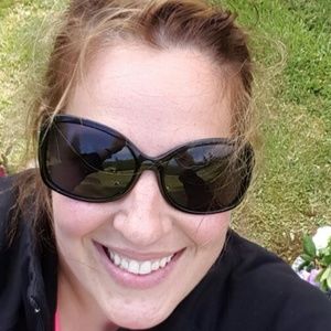 Meet your Posher, Whitney