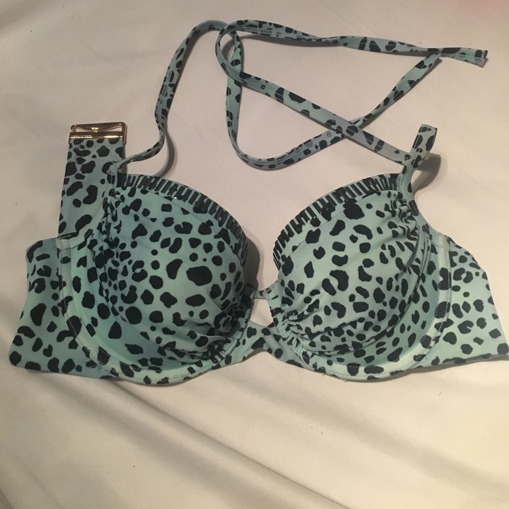 32C Victoria's Secret bikini top