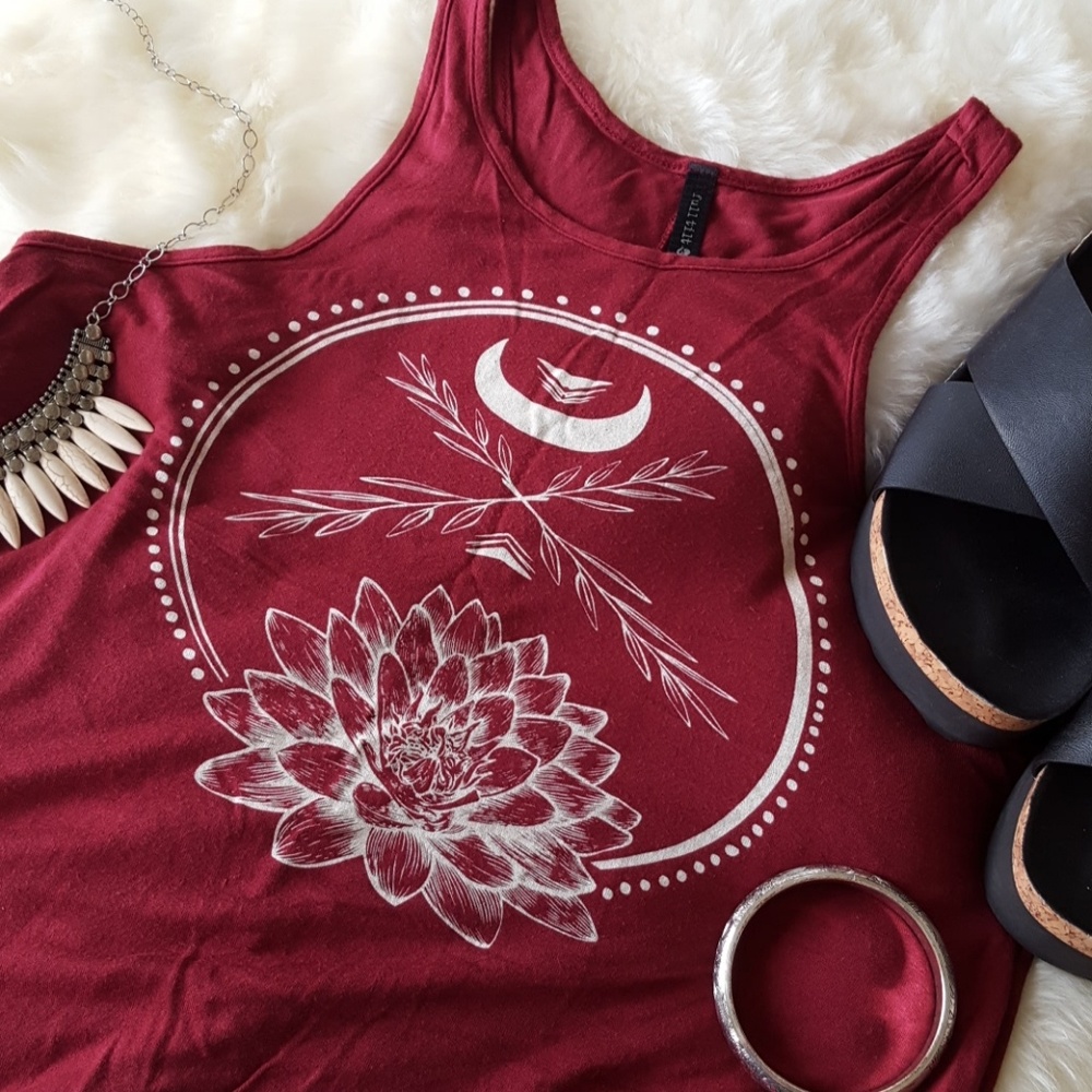 Gorgeous graphic swing tank - EUC