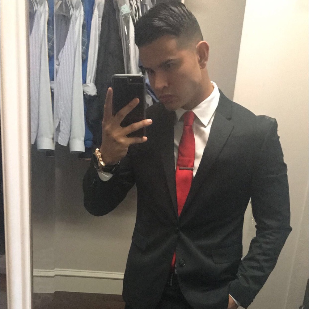 Meet your Posher, Keven