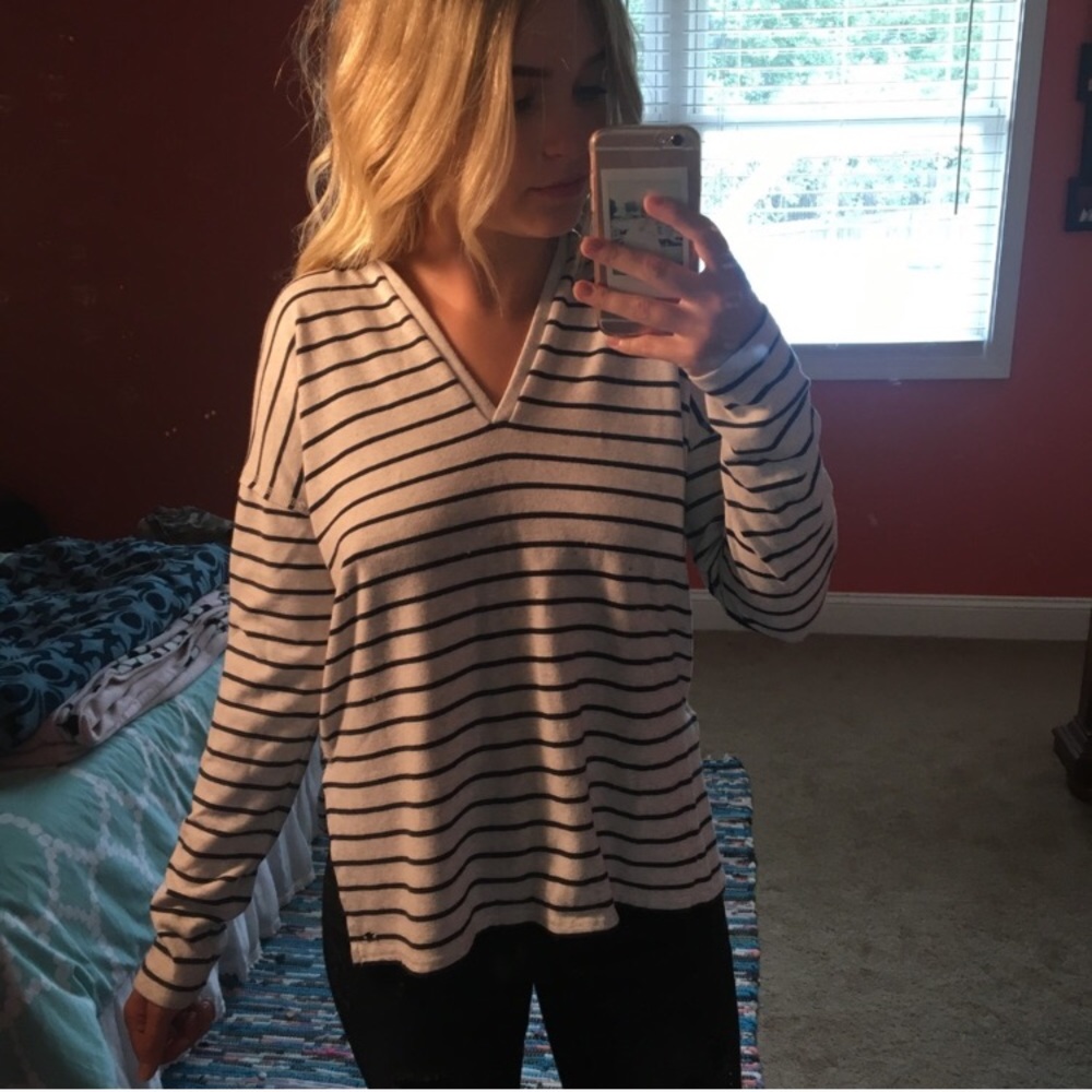 High low light weight stripped hoodie - Picture 1 of 8