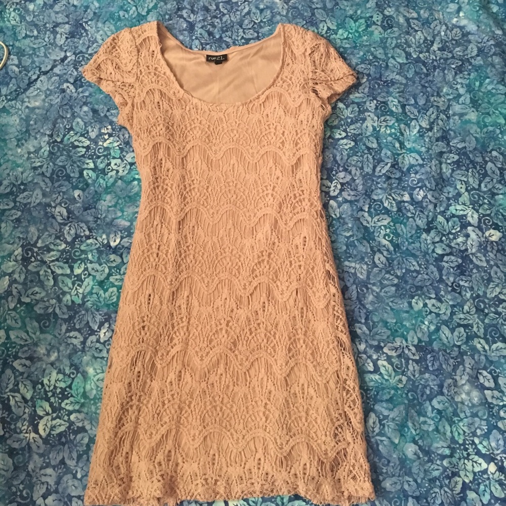 Rue 21 Large champagne pink lace dress