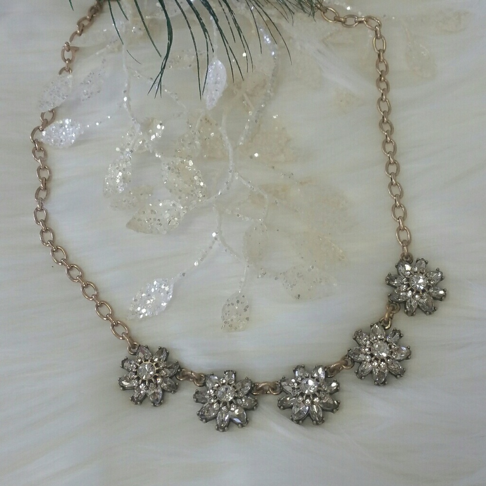 C+I Mirabelle Petite Collar Necklace