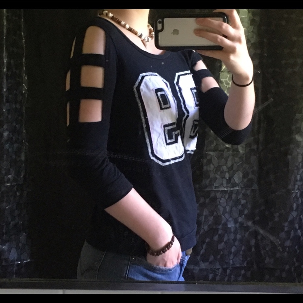 Vanity 89 Half sleeve sweater size Small