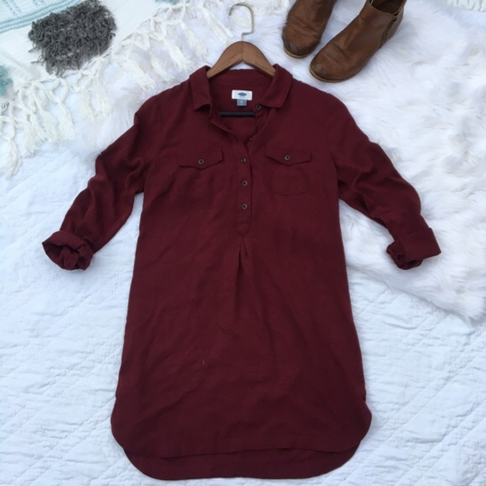 👗Old Navy Maroon Shirt Dress👗