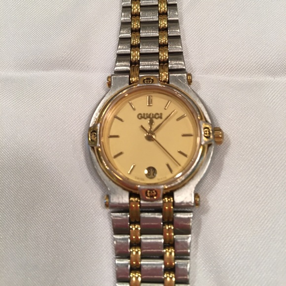 Ladies Gucci 900l Stainless Steel Watch 