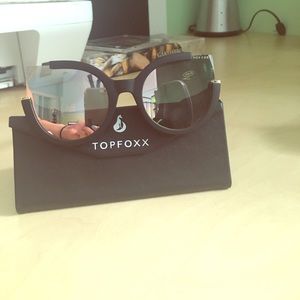 TopFoxx Chloe Sunnie's