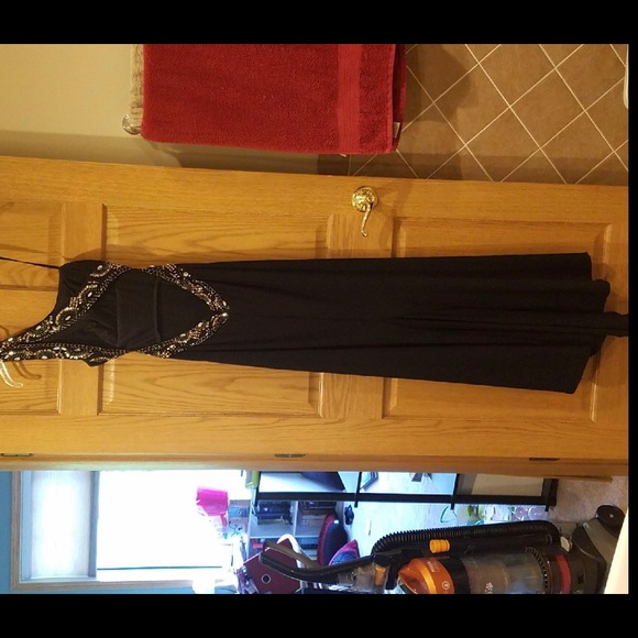 Long black prom dress - Picture 2 of 4