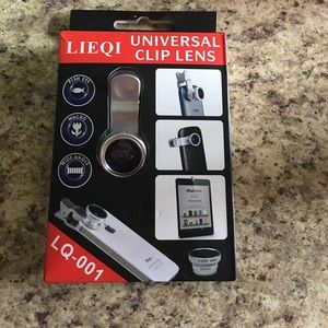 Lens clip