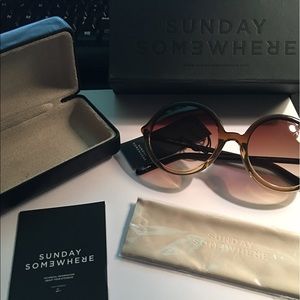 Sunday Somewhere Two-Toned Round Frame Sunglasses