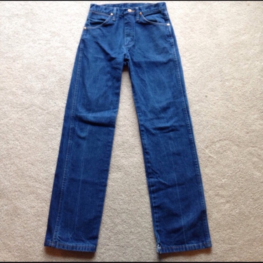 HIGH WAISTED PANTS Sz 0 can turn into shorts!!!!!