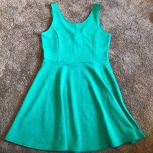 Divided by H&M green fit & flare 👗 dress size 12