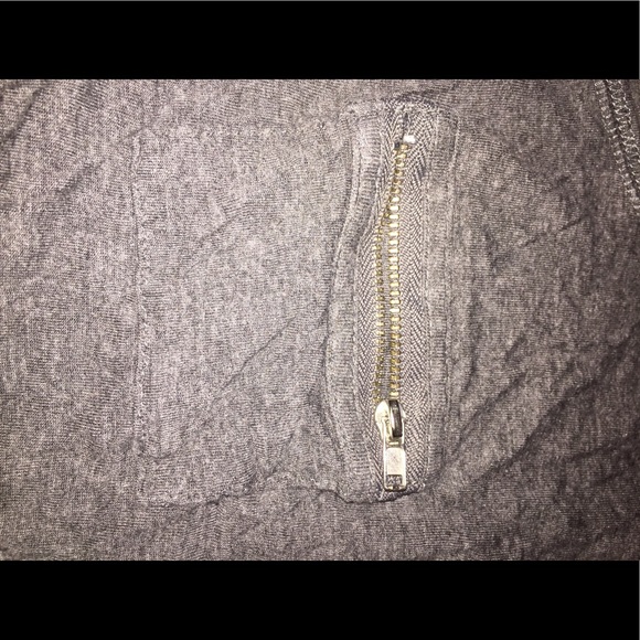 Zipper tee - Picture 2 of 2