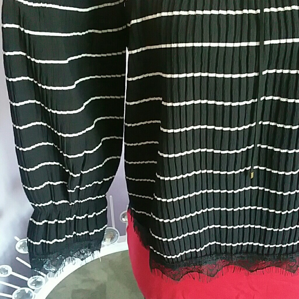▪️off the shoulder top▪️ - Picture 4 of 6